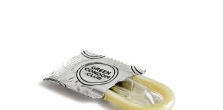 Jak pozbyć się zapachu moczu ludzkiego z kanapy?