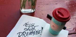 Jak zrobić napis na torcie?