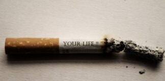 Dlaczego śmierdzi spod prysznica?