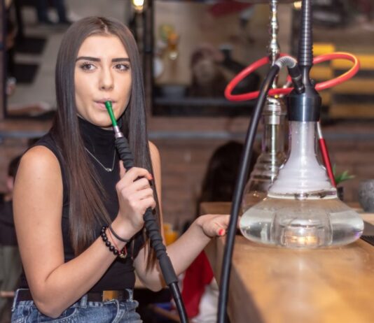 Shisha – tradycja, relaks i wyjątkowe doznania smakowe Shisha